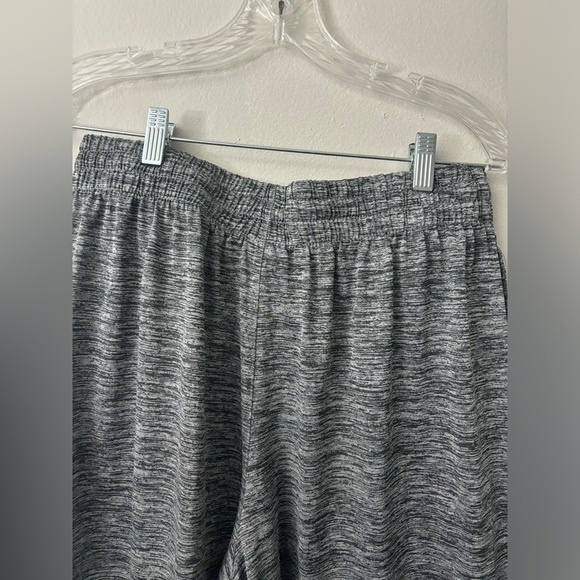 NBA Basketball Shorts Mens Small Gray Black Pockets Elastic Waist No Drawstring - Picture 6 of 6